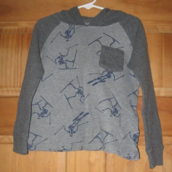 5/$30 Boys OshKosh B'gosh Hooded Long Sleeve Shirt