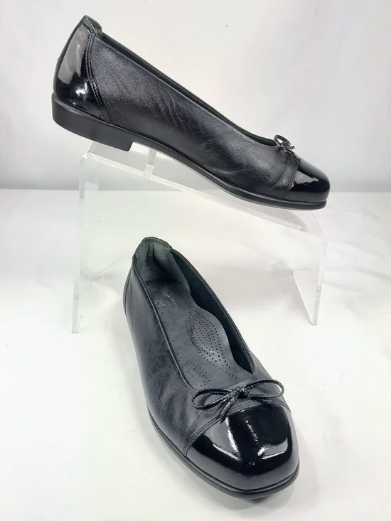 SAS Women's Black Leather Ballet Flats with Patent Cap Toe