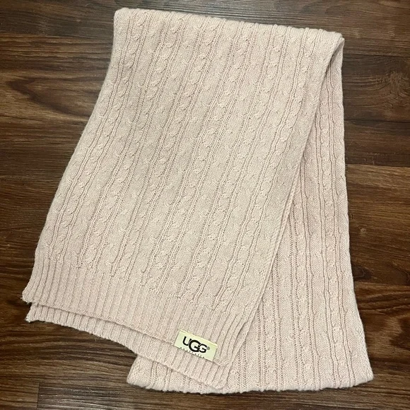 UGG Australia Cashmere Scarf in Pale Pink 72”/11”