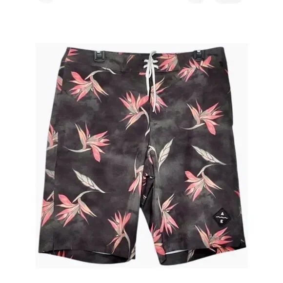 American Eagle Bird of Paradise Board Shorts in Grey/Red Men’s Flex/L