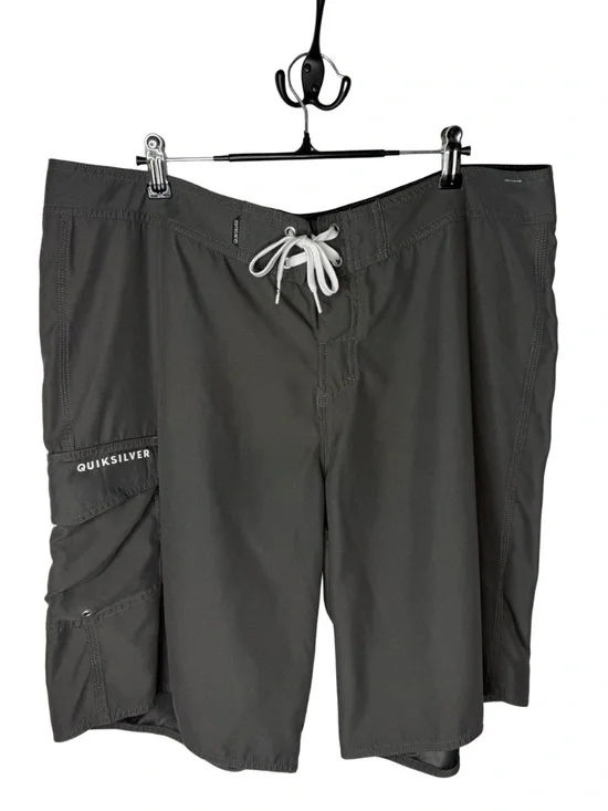 Quiksilver Board Shorts Charcoal Gray Drawstring Cargo Pocket Men's Size 38 | XL