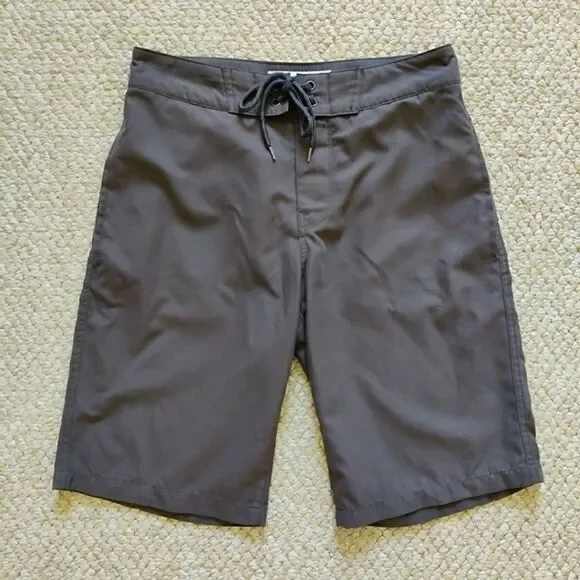 Arizona Jean Co. board shorts sz 28