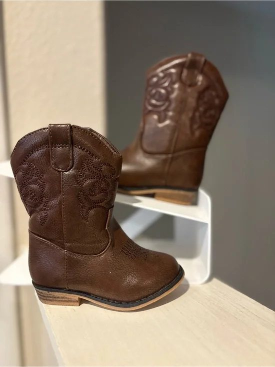 Cat and Jack girls  montana Cowgirl boots Flexible Outsole Zipper Brown Size 6