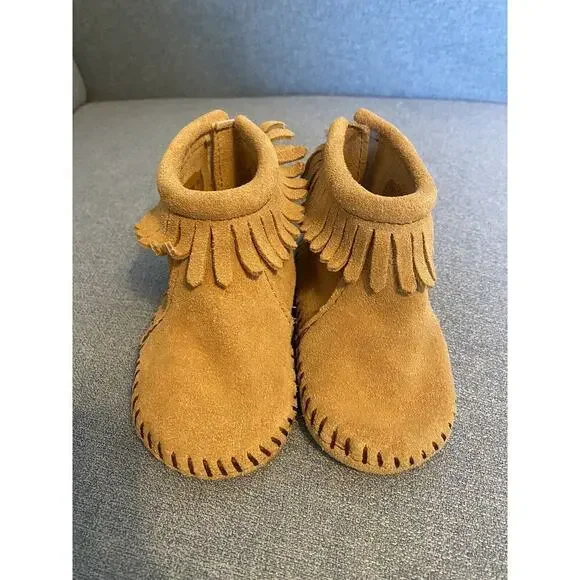 Minnetonka Brown Leather Moccasins Size 5 Toddler Fringe Natural Shoes