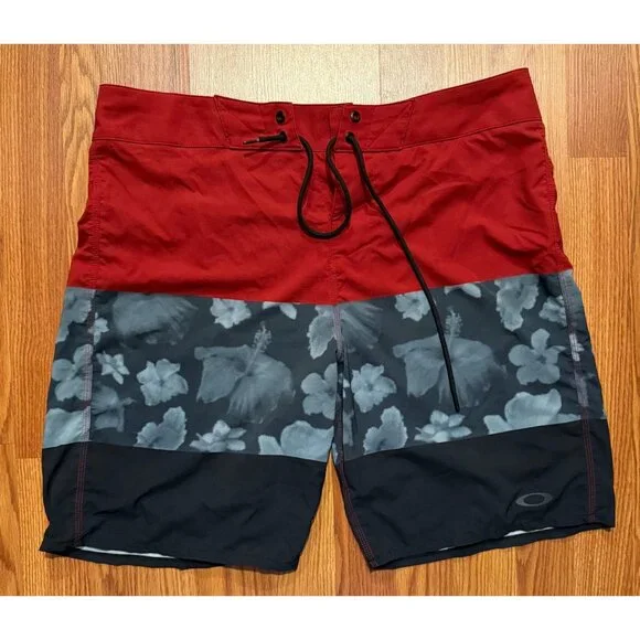 Oakley Board Shorts Colorblock Mens 34 8