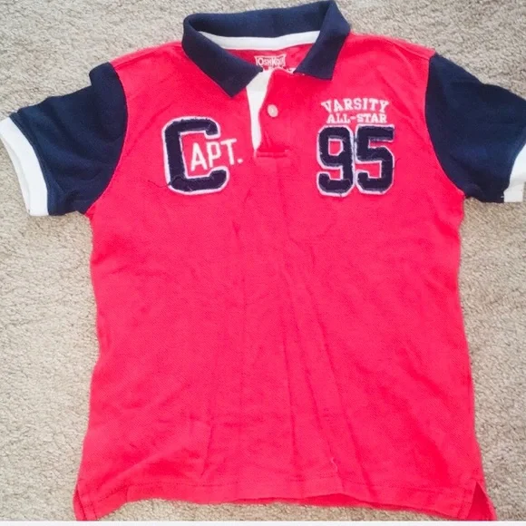 Oshkosh boy’s navy red polo Tshirt size 4T