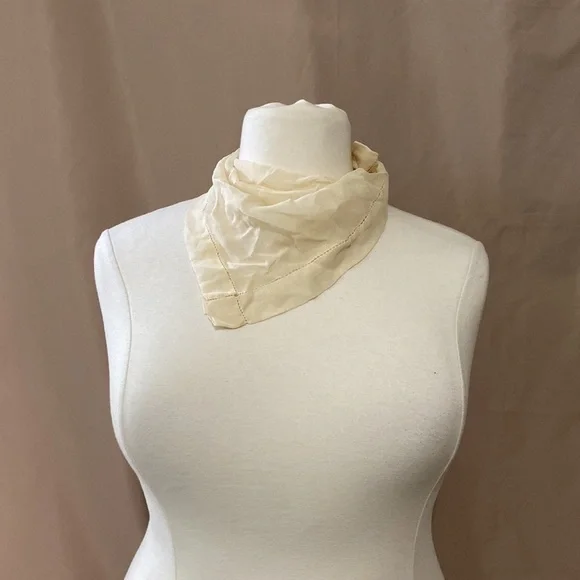Vintage Cream Scarf