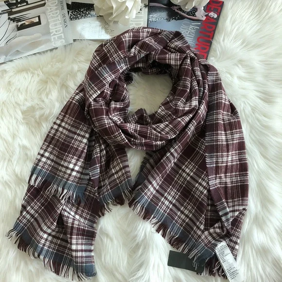 Abercrombie & Fitch Plaid Oversized Scarf