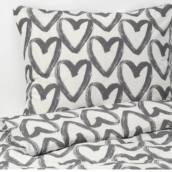 Heart Print Duvet cover and pillowcases Fu…