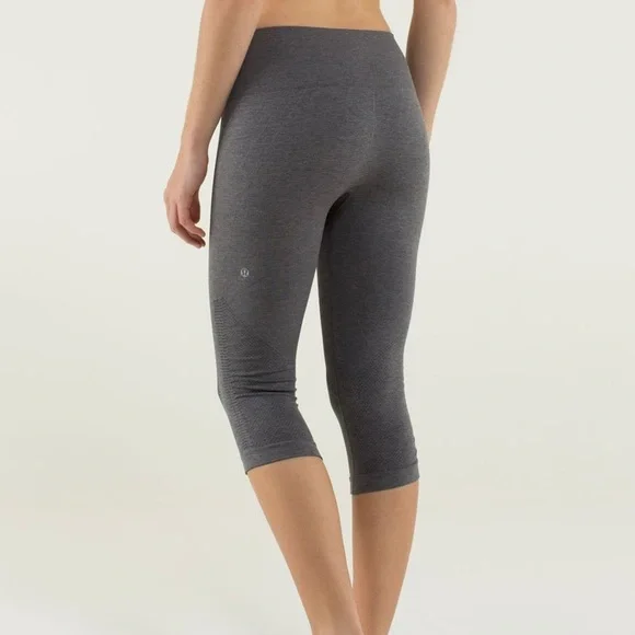 Lululemon In The Flow Crop II Leggings,‎ Grey