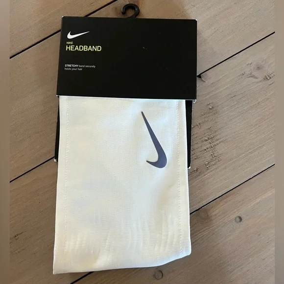 Nike Cream shimmer Headband NWT
