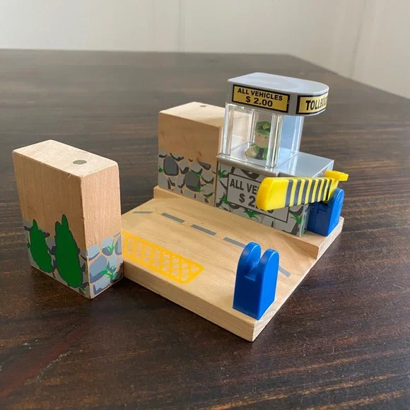 Wooden Toll Booth Toy Playset Movable Gate and Attendant Figure For Thomas Train
