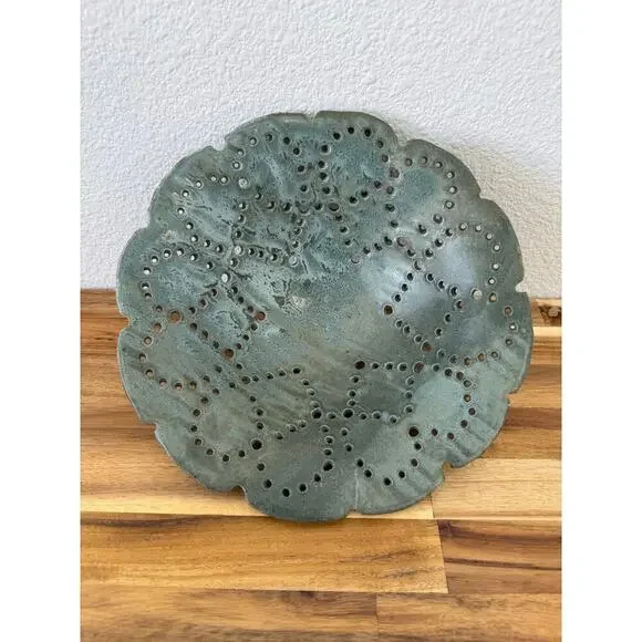 Decorative Clay‎ Bowl Botanical Shape Perforated Green