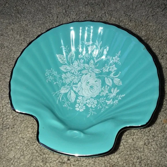 Royal Winton Grimwades England Floral Shell Shaped Trinket Dish Blue White‎