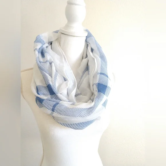 NEW Blue White Check Infinity Fashion Scarf Cotton NWT 6014