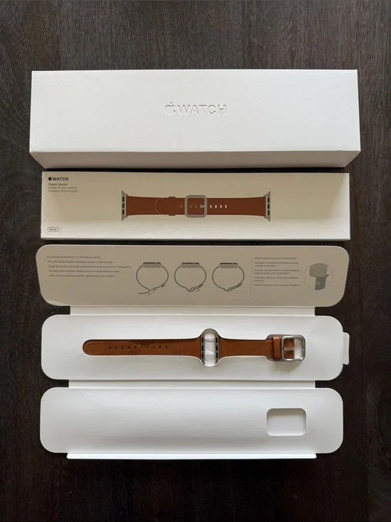 Apple Brown Leather Classic Buckle Apple Watch Band