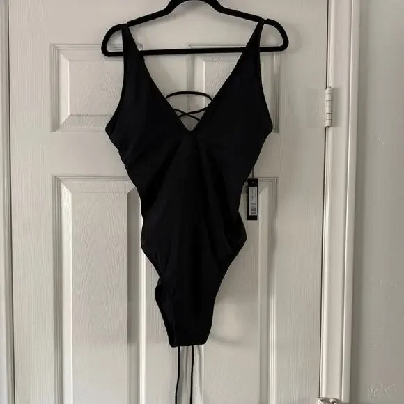 ta3 hi cut plungey one piece swim in black, women size x-large regular / tall