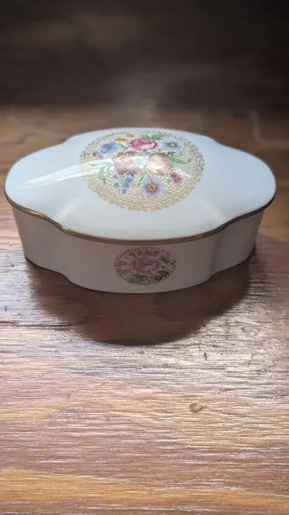 Vintage Limoges France Porcelaine Malbec Trinket Box 18th Century Louvre Decor