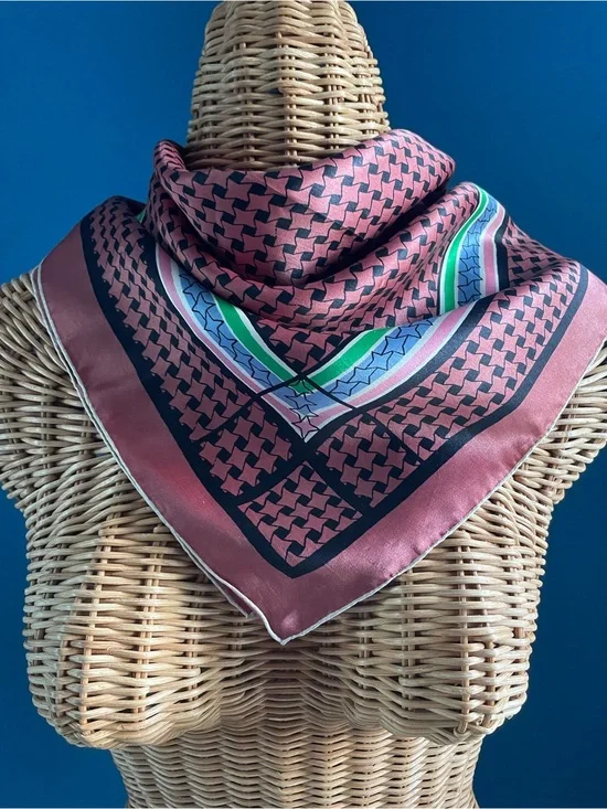 Square Medium Scarf Houndstooth Type Pattern Stars & Stripes Border Copper 22”