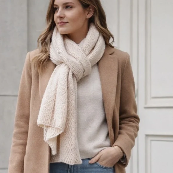 Banana Republic VTG ‘07 Ivory Cream Knit Sweater Scarf 100% Soft Wool