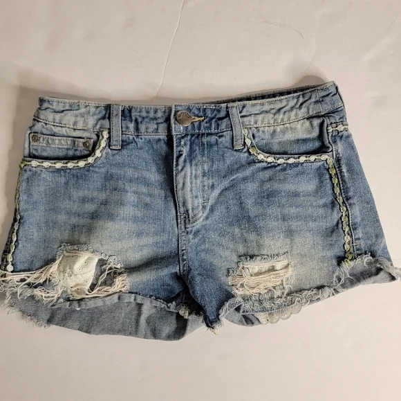 Free People Denim Shorts Sz 25 Cut-Off Embroidered Pockets
