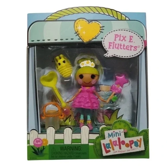 Mini‎ Lalaloopsy Pix E. Flutters Doll Playset with Firefly Pet 3