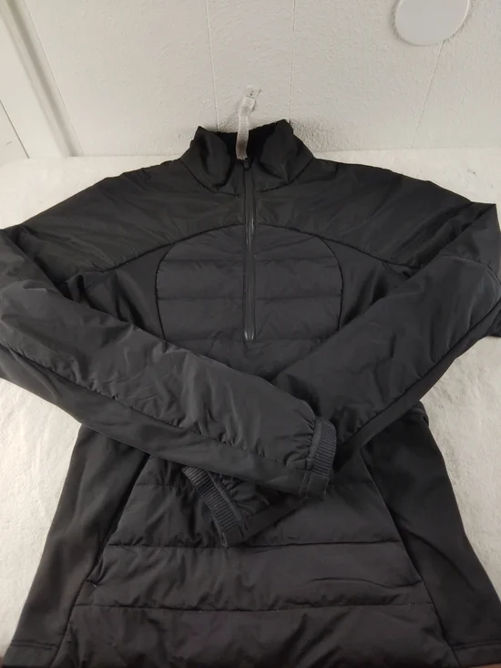 Lululemon Down For It All Sweatshirt Black sz 6 like new
