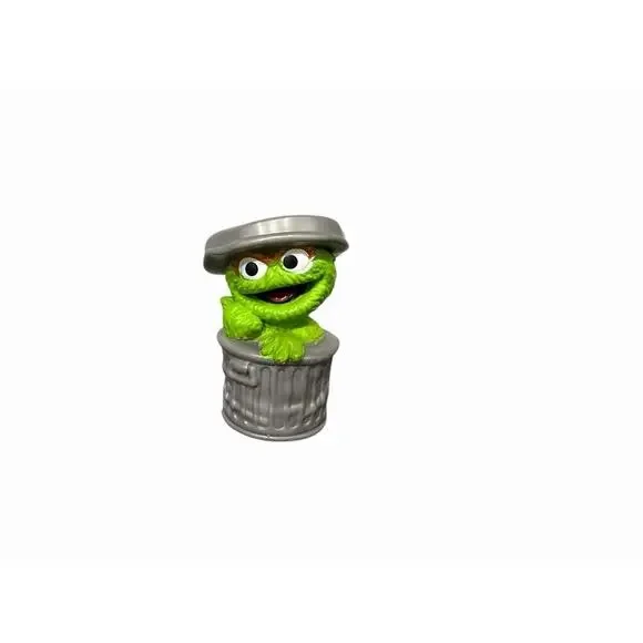 Hasbro Sesame Street Oscar The Grouch Cake Topper Toy 3