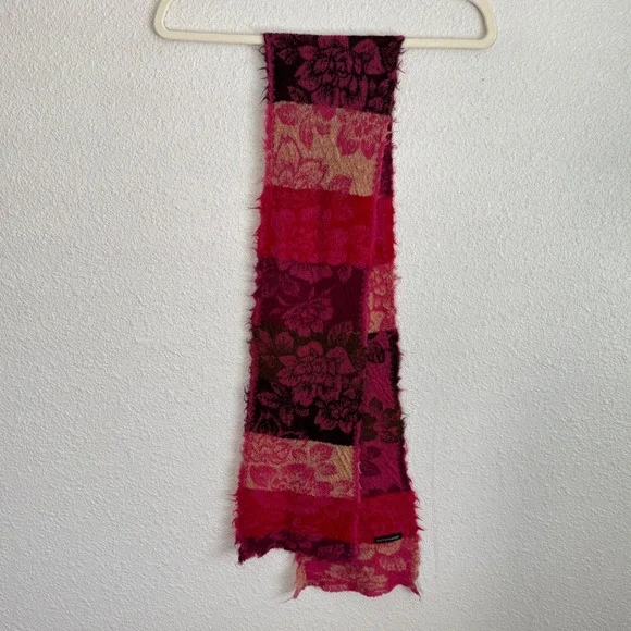 Butapana Japan Pink Floral Patchwork Knit‎ Scarf Fuzzy Magenta Wool Boho