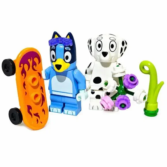 LEGO Bluey & Chloe Minifigures w/ Accessories Car Beach Trip Flowers Skateboard