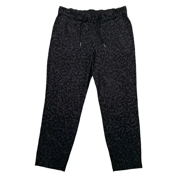 Lululemon On the Fly 7/8 Pants Formation Camo Gray Black W5CITS Gym Size 10