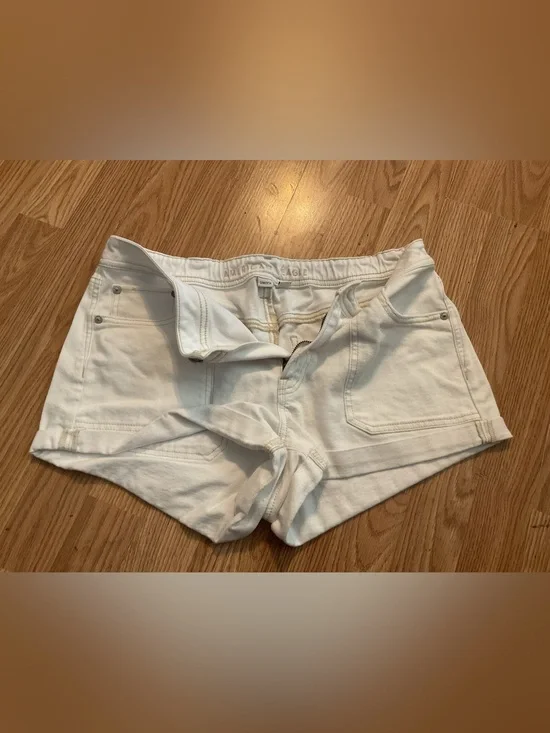 AMERICAN EAGLE White Women's Stretch Denim BOOTY Shorts SZ.8