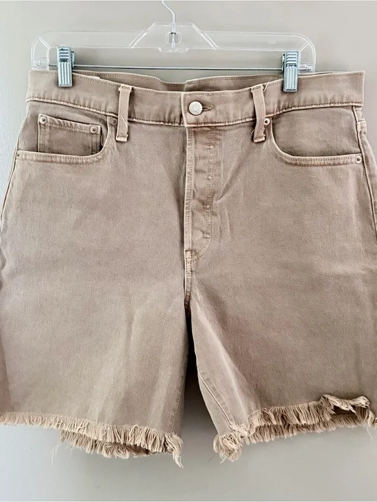 GAP Cheeky Midi Short High Rise Tan Denim Shorts Size 31 / 12R