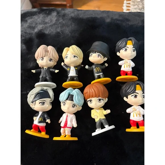 BTS TinyTAN McDonald's Collaboration Figurines Full Set 8 Pieces Collectible