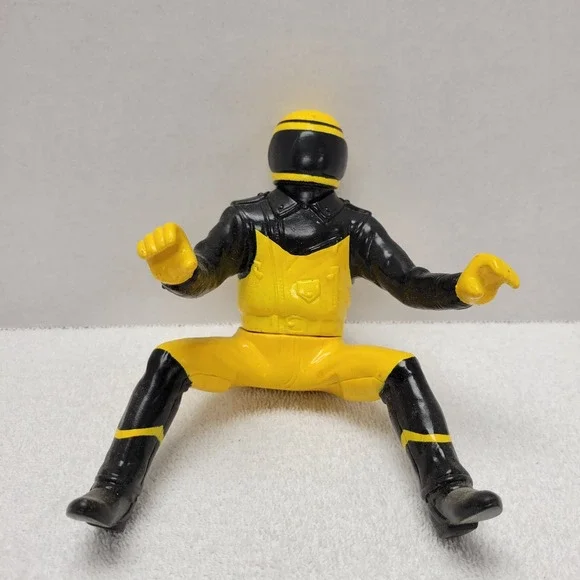 Vintage‎ Yellow Power Ranger motorcycle posed action figure
