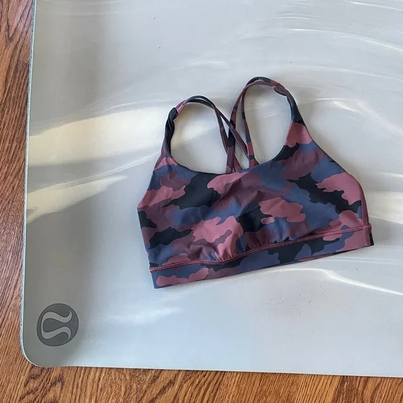 Lululemon I 8