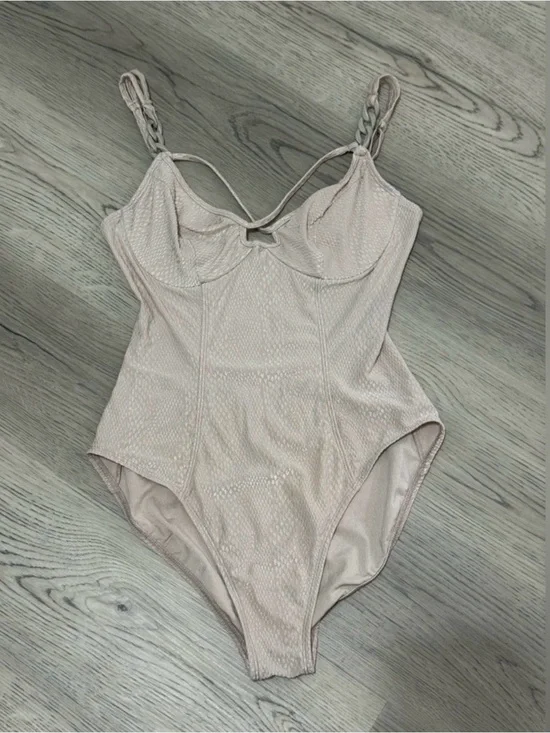 Robin Piccone Blush Beige Plunge Underwire OnePiece Chain Strap Swimsuit 12 $228