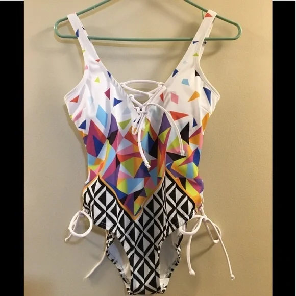 1.Siloett Blake Triangle One Piece Swimsuits
