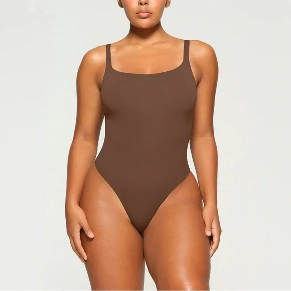 SKIMS Fits Everybody Square Neck Bodysuit- Jasper (Size M)