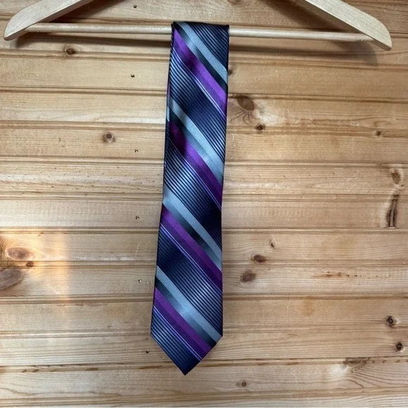 Van Heusen Necktie 100% Silk Stripes Purple Gray Office Nonbinary Boss Babe Tie