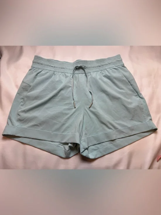 Lululemon Women’s Athletic Running Shorts Size 8 Light Aqua Back Pocket