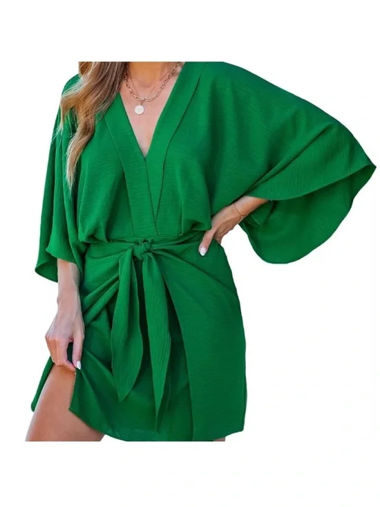 CUPSHE  Shamrock Green Surplice Mini Dress