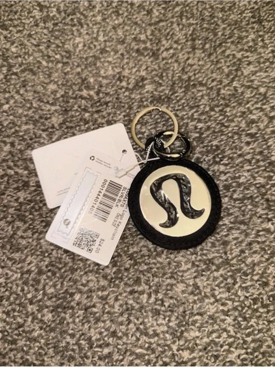 Lululemon logo keychain
