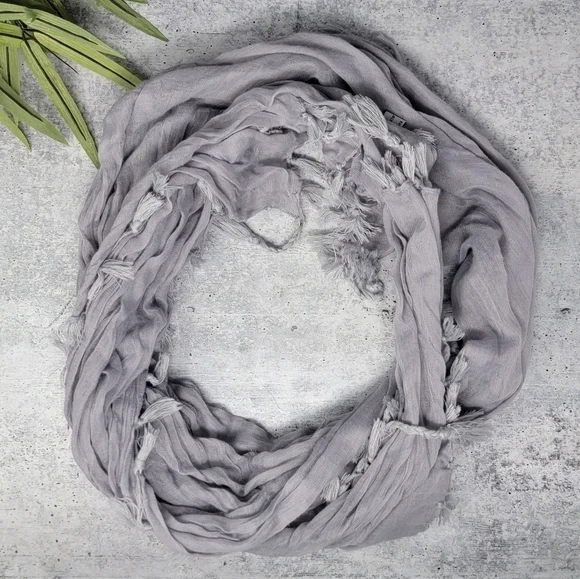 Lightweight Gray Tassel Scarf