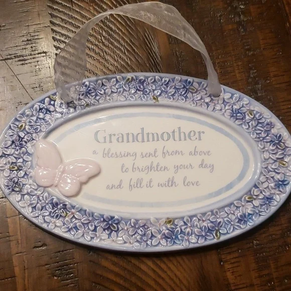 Harmony Grandmother ceramic hanging plate