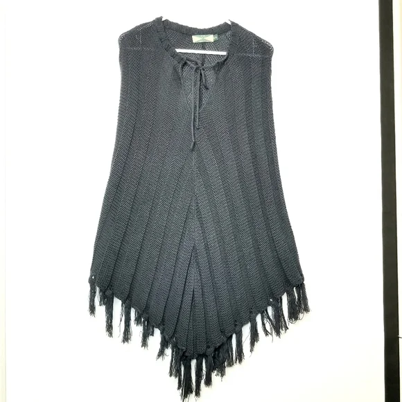 525 America Black 100% Cotton Cable Chunky Knit Ribbed Fringe Hem  Poncho , O/S