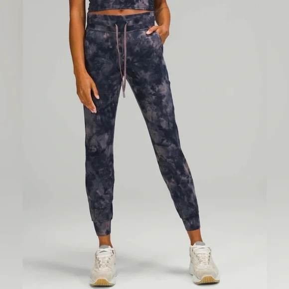 Lululemon Ready to Rulu Joggers