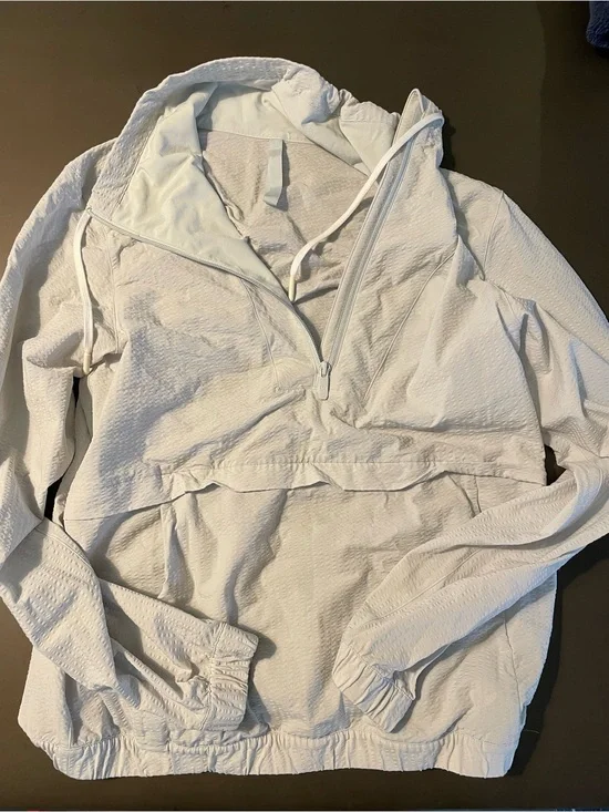 Lululemon Pack Light Pullover Icing Blue