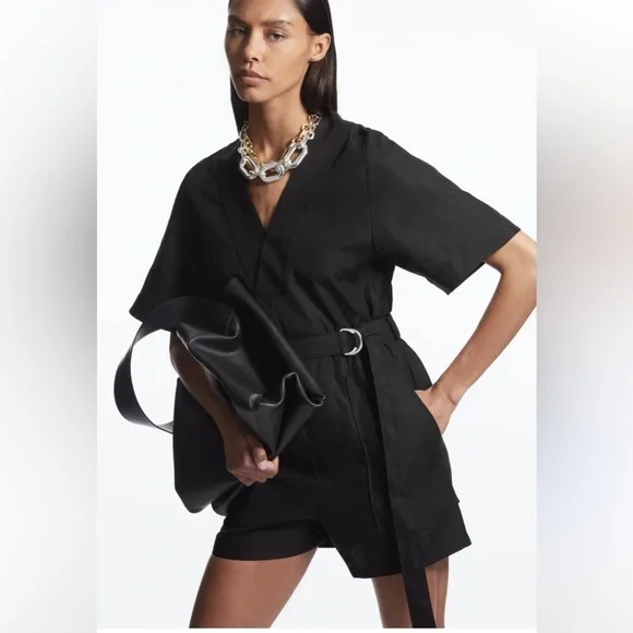 COS v neck belted playsuit 73% TENCEL Lyocell, 22% Linen, 5% Cotton.