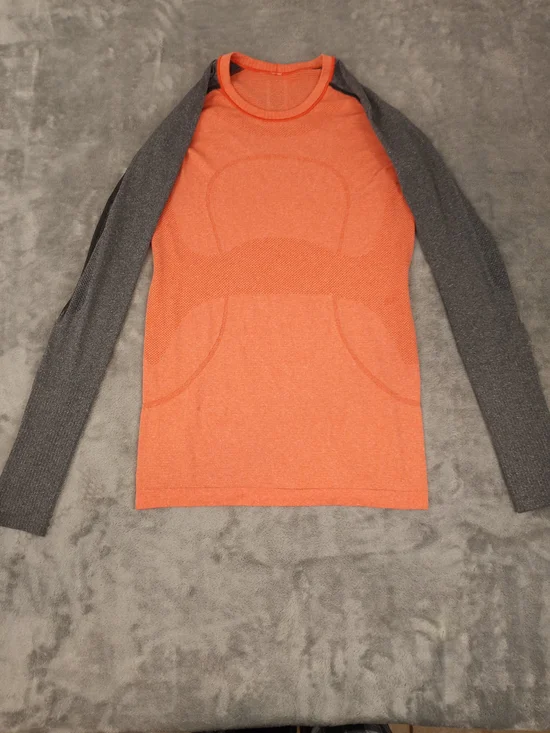 lululemon athletica Womens Orange and Gray Seamless Long Sleeve Top Size Medium